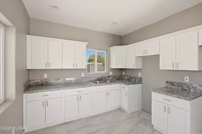 378 E Corona Road, Tucson, AZ 85756 - Photo 6