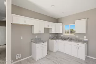 378 E Corona Rd, Tucson, AZ 85756 - Photo 24