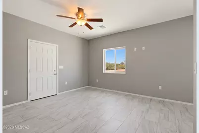 378 E Corona Road, Tucson, AZ 85756 - Photo 10