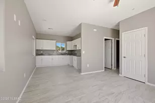 380 E Corona Rd, Tucson, AZ 85756 - Photo 4