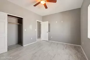 380 E Corona Rd, Tucson, AZ 85756 - Photo 20