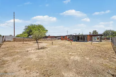 7918 E 19th Place, Tucson, AZ 85710 - Photo 26