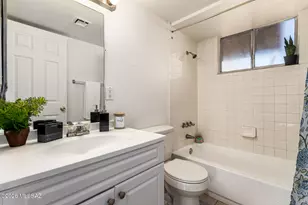 321 E Blacklidge Dr, Tucson, AZ 85705 - Photo 20