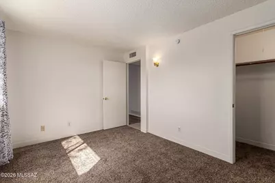 321 E Blacklidge Drive, Tucson, AZ 85705 - Photo 18
