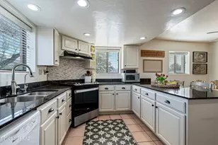 4949 N Moonstone Dr, Tucson, AZ 85750 - Photo 14