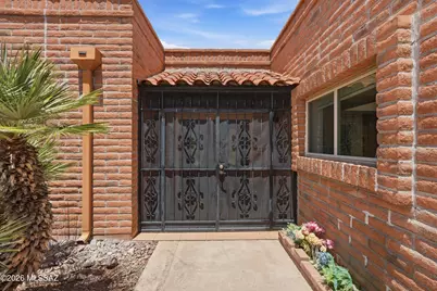 3910 S Via Del Ruisenor, Green Valley, AZ 85622 - Photo 2