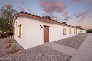 370 E Corona Rd, Tucson, AZ 85756 - Photo 6