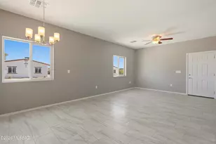 374 E Corona Rd, Tucson, AZ 85756 - Photo 32