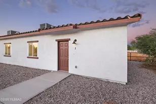 374 E Corona Rd, Tucson, AZ 85756 - Photo 10