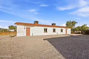 374 E Corona Rd, Tucson, AZ 85756 - Photo 12