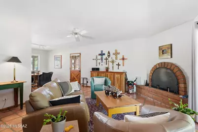 125 E Los Arcos, Green Valley, AZ 85614 - Photo 12
