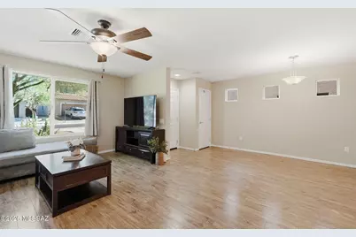 11032 E Gray Mare Trail, Tucson, AZ 85747 - Photo 4
