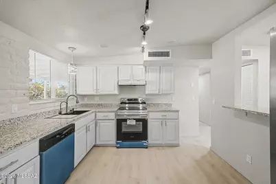 7841 E Longleaf Place, Tucson, AZ 85730 - Photo 2