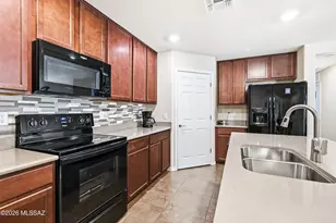 8678 N Genoa Ct, Tucson, AZ 85742 - Photo 18