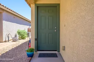 8678 N Genoa Ct, Tucson, AZ 85742 - Photo 4