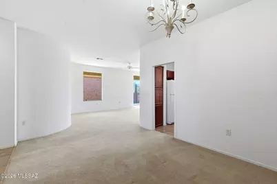 2001 W Amblemorn Drive, Green Valley, AZ 85622 - Photo 8
