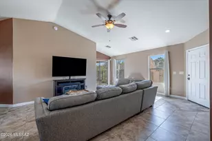 10790 S April Spring Pl, Vail, AZ 85641 - Photo 10