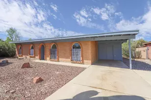 9530 E 42nd St, Tucson, AZ 85730 - Photo 2