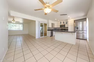 9530 E 42nd St, Tucson, AZ 85730 - Photo 6