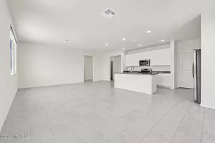 5497 W San Francisco Trl, Tucson, AZ 85742 - Photo 10