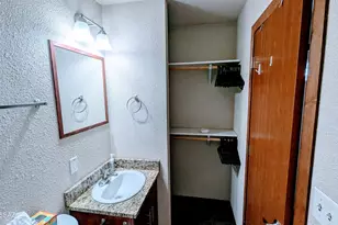 121 E Roger Rd, Tucson, AZ 85705 - Photo 6