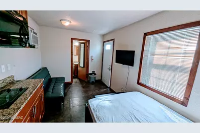 121 E Roger Road #d, Tucson, AZ 85705 - Photo 4