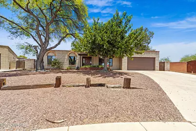 9262 E Roberto Street, Tucson, AZ 85710 - Photo 2