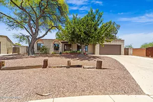 9262 E Roberto St, Tucson, AZ 85710 - Photo 2