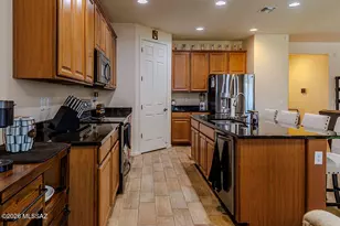 6477 W Wolf Valley Way, Tucson, AZ 85757 - Photo 8