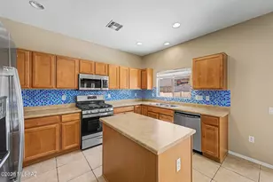 885 W Calle Muro Fuerte, Sahuarita, AZ 85629 - Photo 14