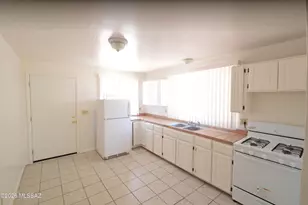 2633 E Silver St, Tucson, AZ 85716 - Photo 2