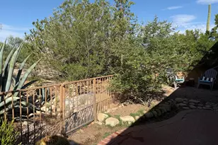 6440 N Foothills Dr, Tucson, AZ 85718 - Photo 34