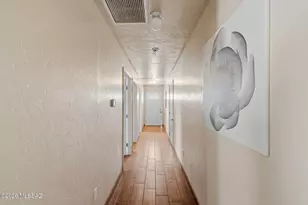 725 S Gollob Rd, Tucson, AZ 85710 - Photo 28