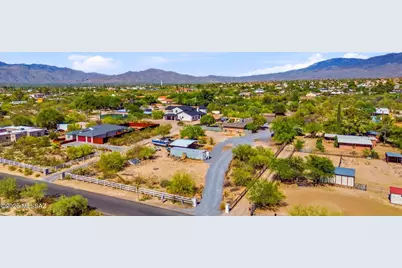 725 S Gollob Road, Tucson, AZ 85710 - Photo 2
