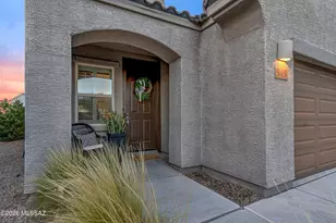 949 E Prairie Field Ln, Sahuarita, AZ 85629 - Photo 4