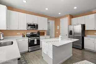 10563 W Walker Brown Dr W, Marana, AZ 85653 - Photo 8