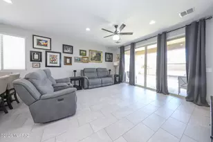 7771 S Wolf Creek Dr, Tucson, AZ 85757 - Photo 16