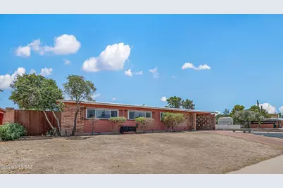 8302 E Koralee Place, Tucson, AZ 85710 - Photo 1