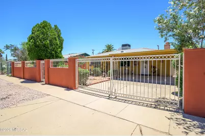 2222 E 21st Street, Tucson, AZ 85719 - Photo 2