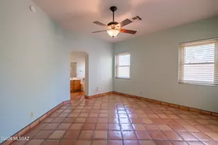4135 W Coles Wash Ln, Tucson, AZ 85745 - Photo 14