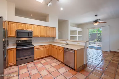 4135 W Coles Wash Lane, Tucson, AZ 85745 - Photo 8