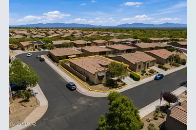 1138 W Peaceful Meadow Path, Sahuarita, AZ 85629 - Photo 4
