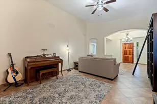 721 N Promontory Dr, Tucson, AZ 85748 - Photo 10