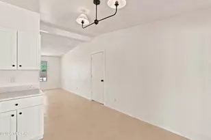 9673 E Quail Pl, Tucson, AZ 85748 - Photo 12