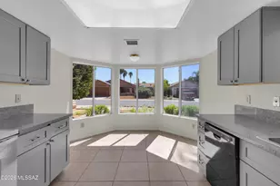 9949 E Emily Dr, Tucson, AZ 85730 - Photo 6