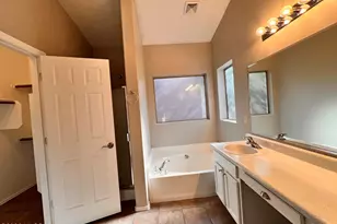12188 N Kylene Canyon Dr, Oro Valley, AZ 85755 - Photo 16
