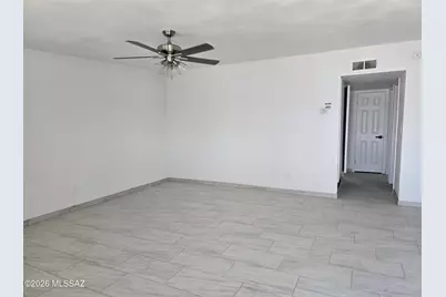 511 N Iroquois Avenue #B, Tucson, AZ 85745 - Photo 4