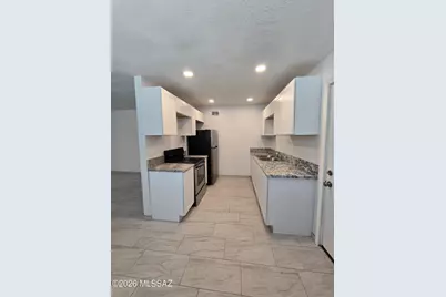 511 N Iroquois Avenue #B, Tucson, AZ 85745 - Photo 8