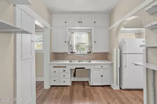 827 E 10th St, Tucson, AZ 85719 - Photo 6