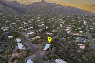 7364 N Mountain Shadows Dr, Tucson, AZ 85718 - Photo 2